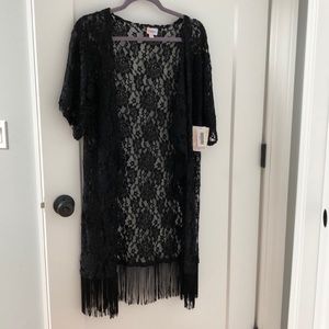 Lularoe black lace Monroe